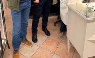 Torna la figura dell'orologiaio