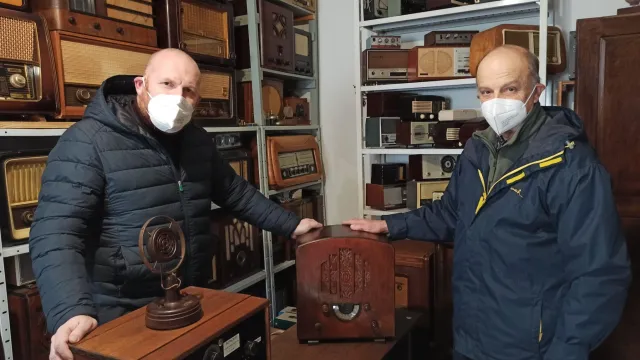 Foto radio d'epoca Sindaco e Daniele Camiciottoli