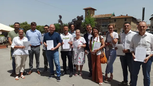 Foto alleanza contro  il caporalato