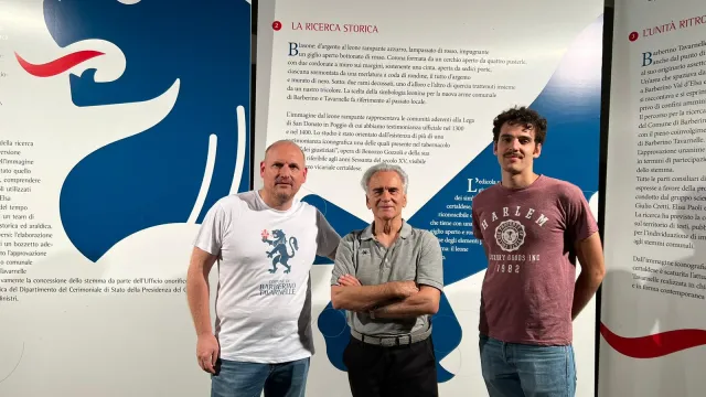 Foto presentazione nuovo stemma Comune Barberino Tavarnelle