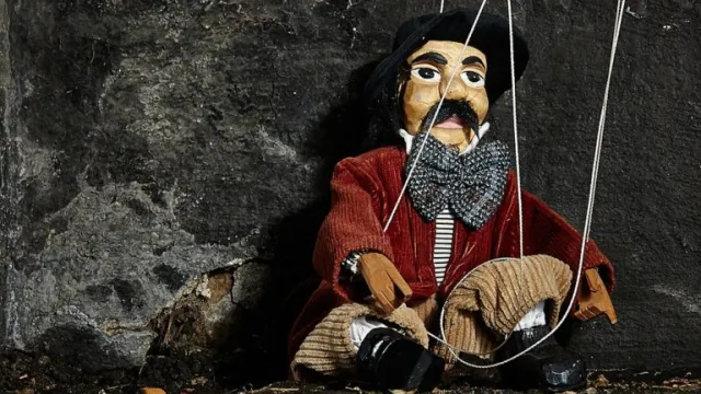 Immagine Burattini nei Giardini