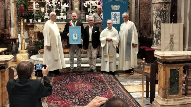 immagine presentazione stemma a Montenero