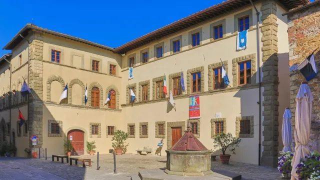 Foto San Donato in Poggio Palazzo Malaspina