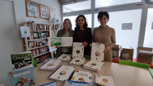 Assessore Elena Borri - Dirigente scolatica M.P. Misiti - Docente L. Bicchi
