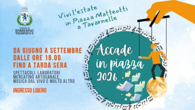 Banner accade in piazza